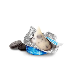 HERSHEY'S KISSES Cookies 'n' Creme Candy Share Pack, 9.1 oz